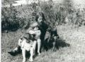 Zolival, Sárikával és Rézi kutyájával, Szentendre, 1984, 