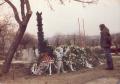 AKNAY Sárika sírjánál, Szentendre, 1986. március 25., 